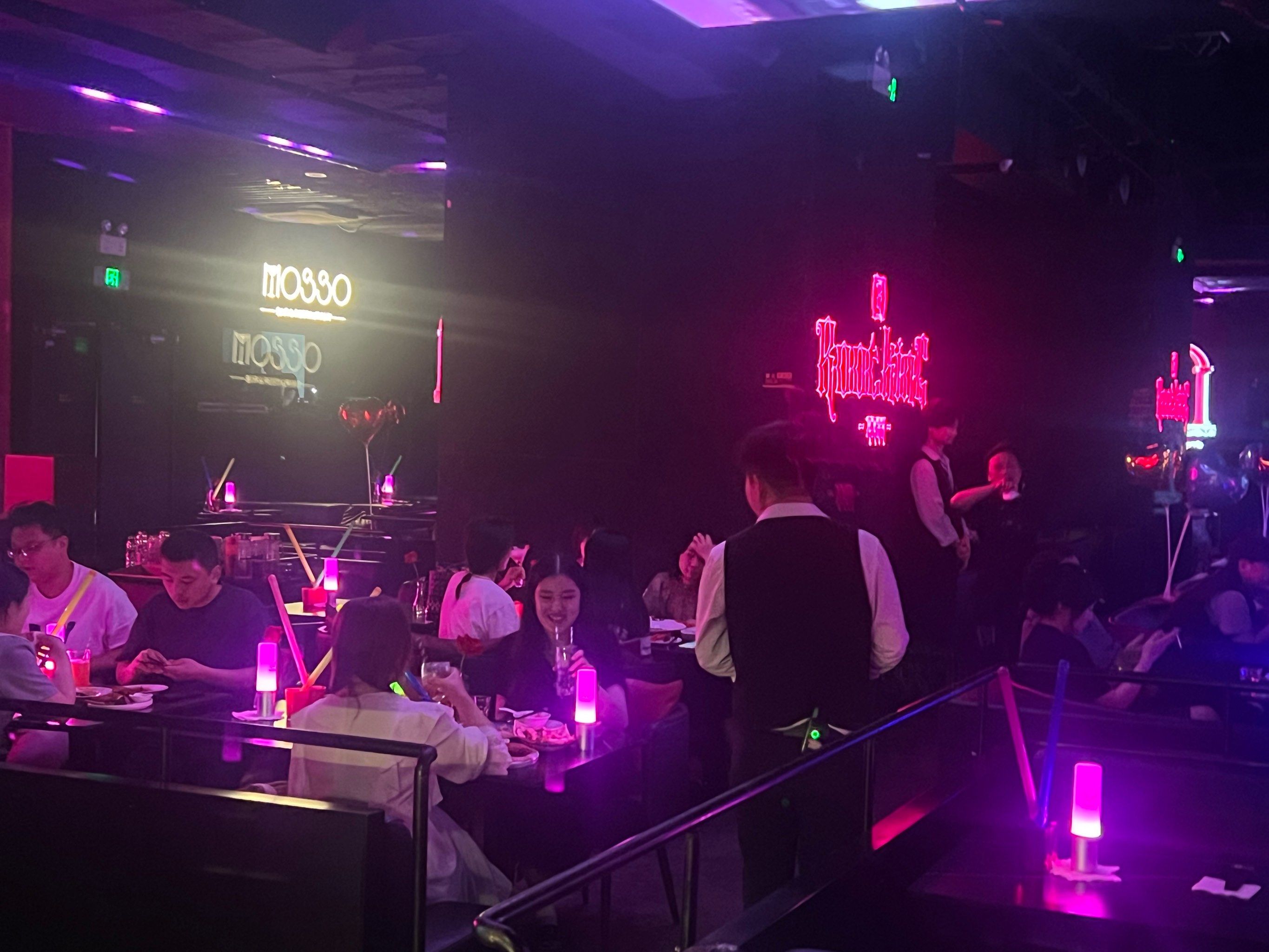 长治商务KTV引领全新商务KTV模式-沁源县ktv预定